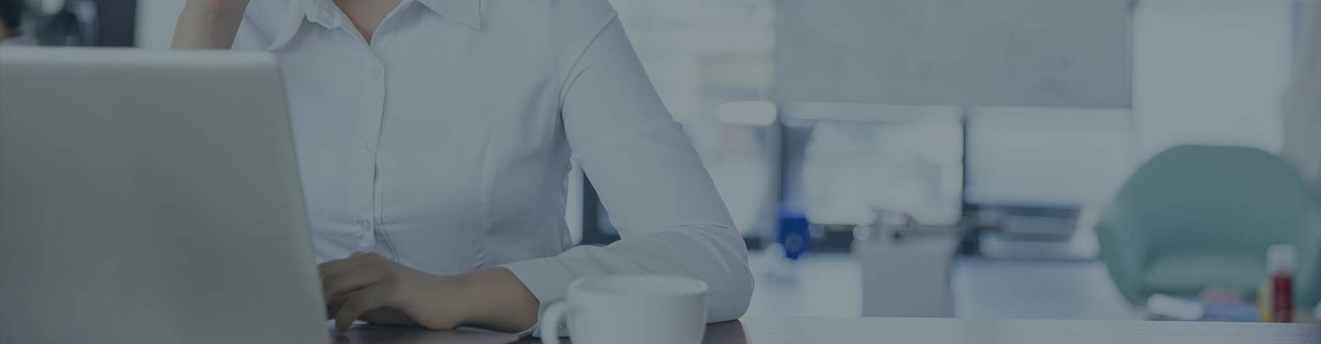 聯(lian)係(xi)我(wo)们